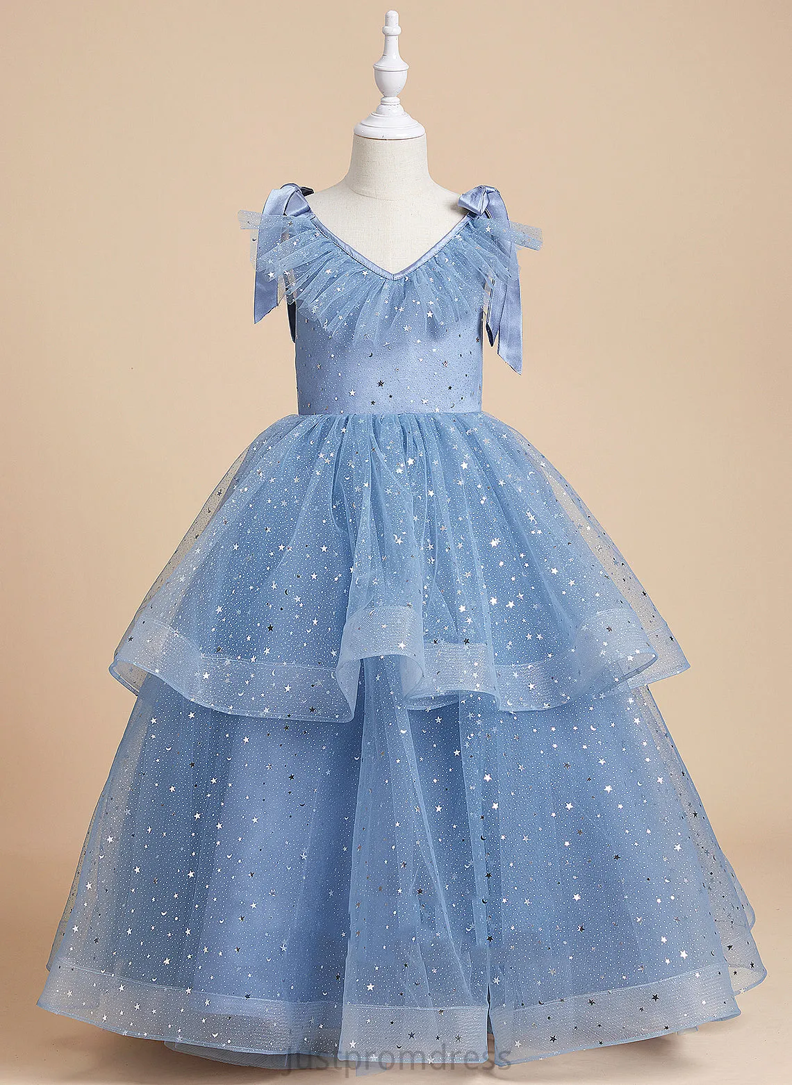 - Flower Dress Floor-length Lilia Girl Sleeveless Flower Girl Dresses With Bow(s) Ball-Gown/Princess Satin/Tulle/Sequined V-neck