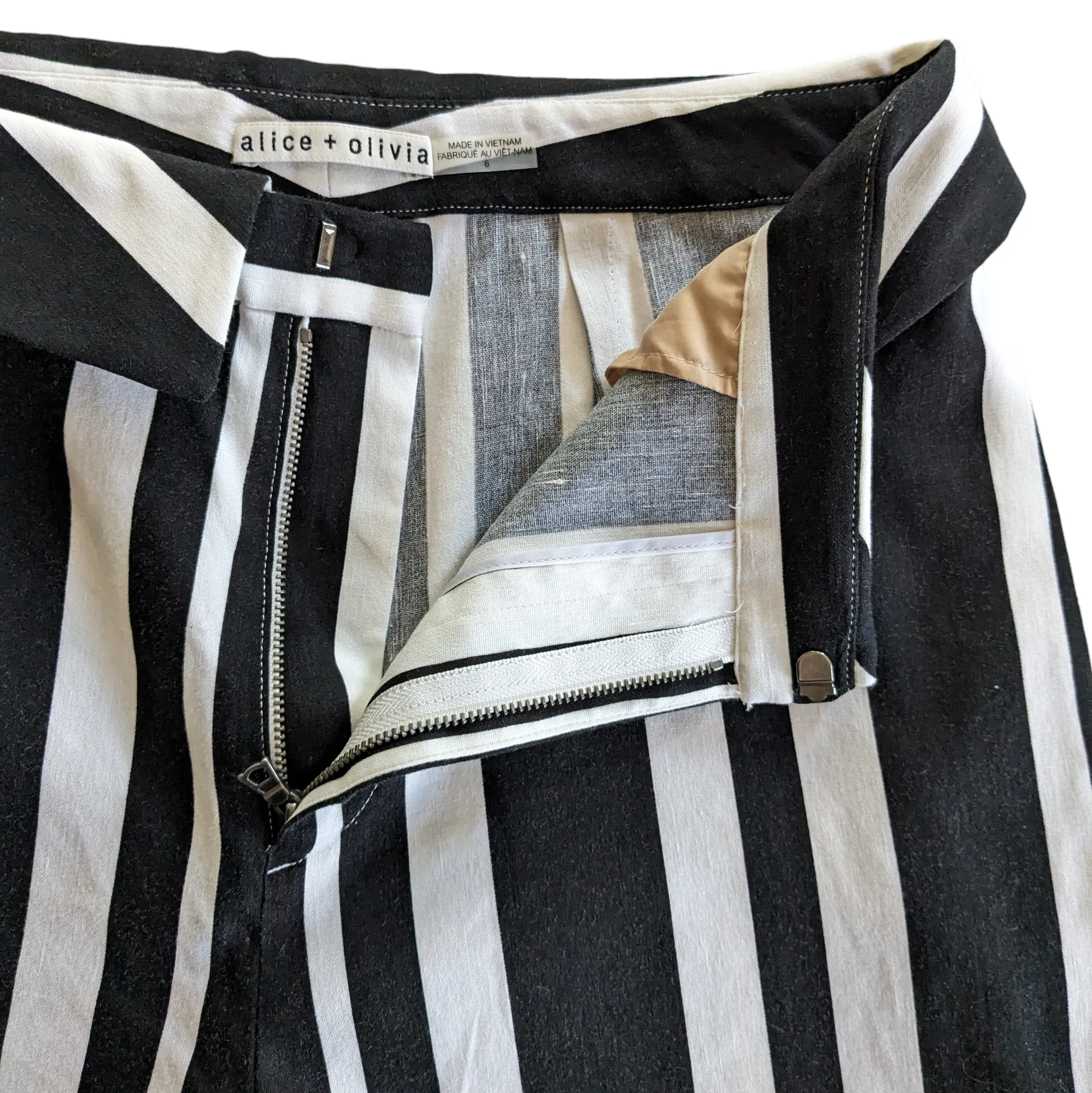 Alice   Olivia Striped Foldover Waist Pants Size 6