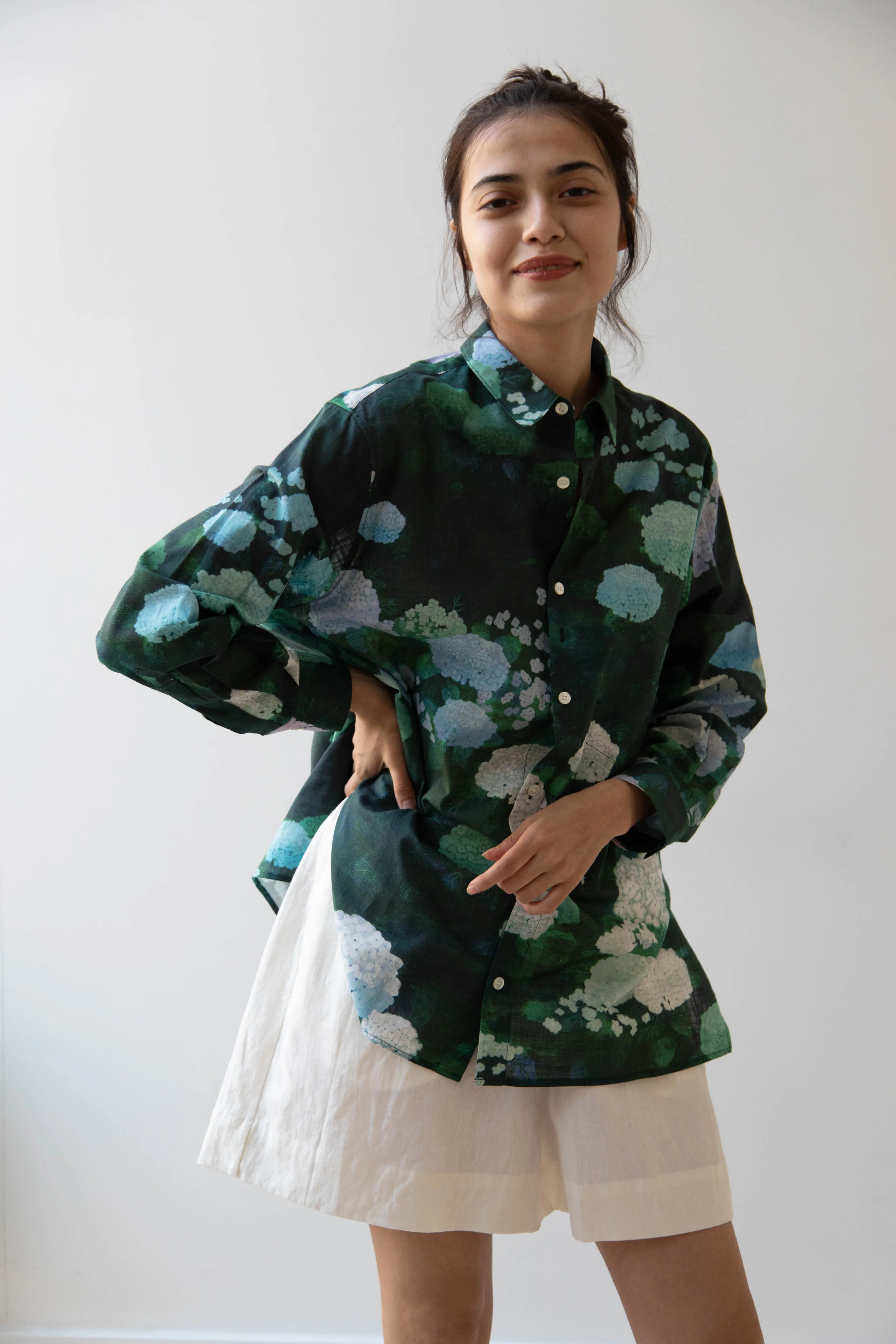 Aseedonclöud | Button Up Blouse in Ajisai
