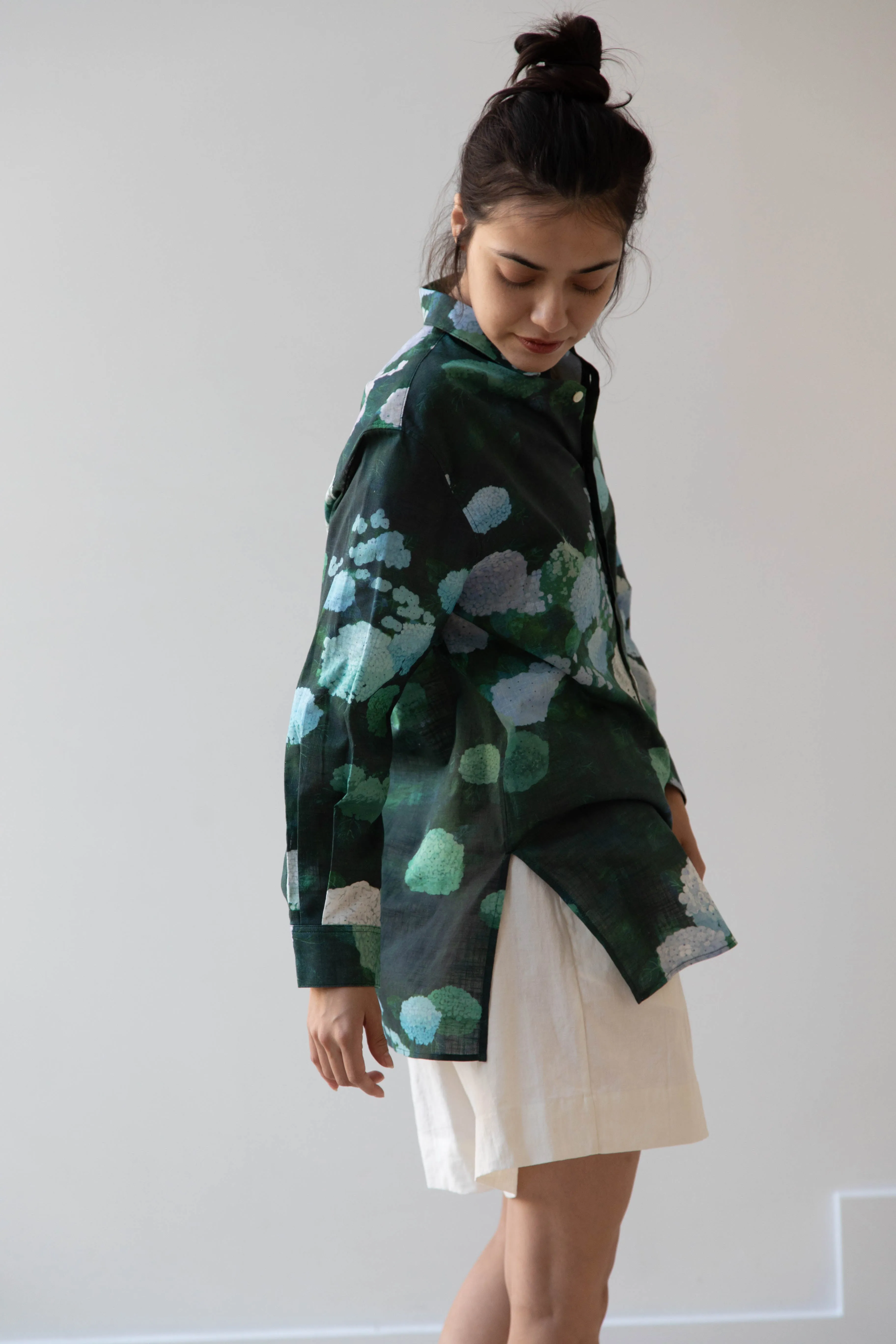 Aseedonclöud | Button Up Blouse in Ajisai