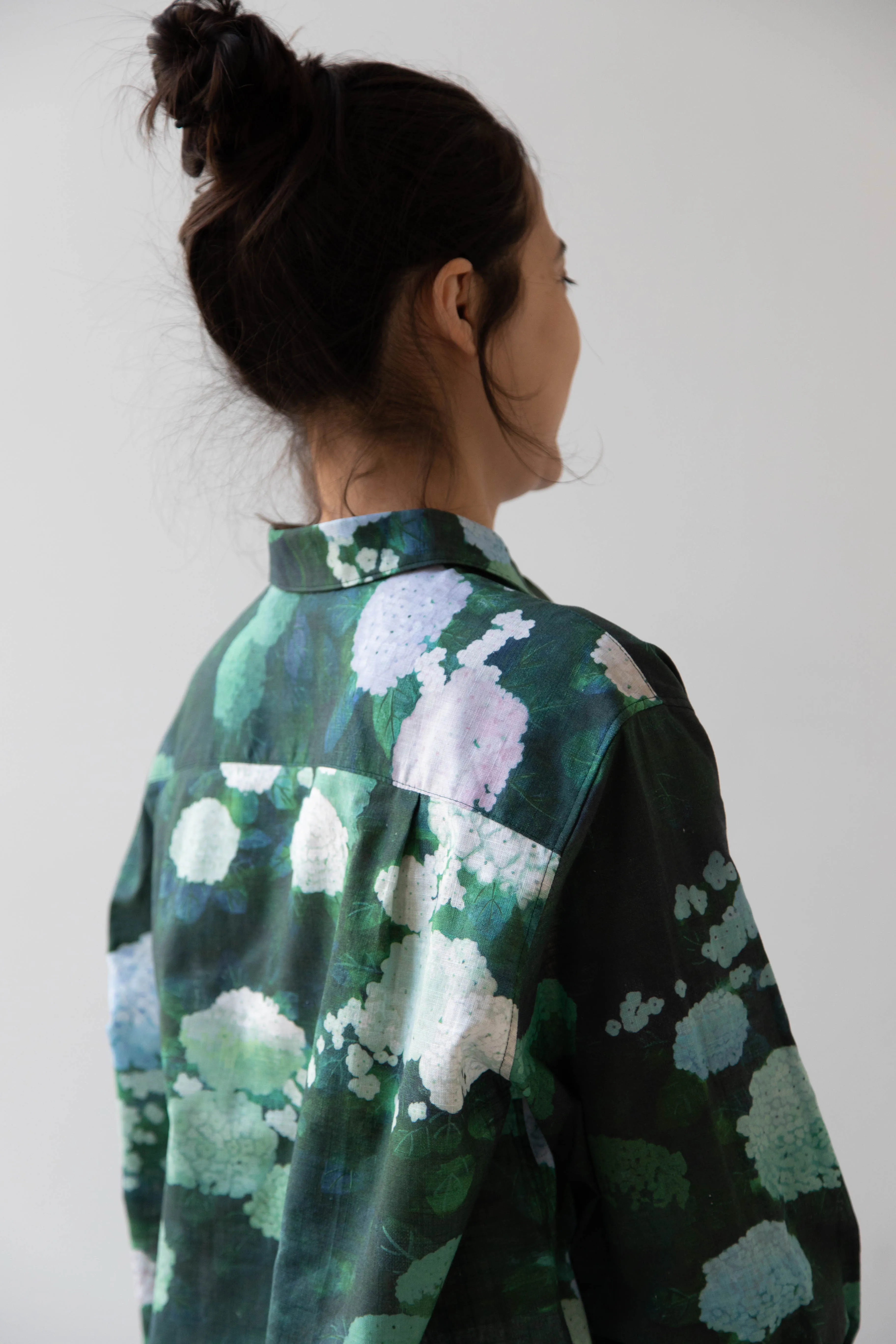 Aseedonclöud | Button Up Blouse in Ajisai