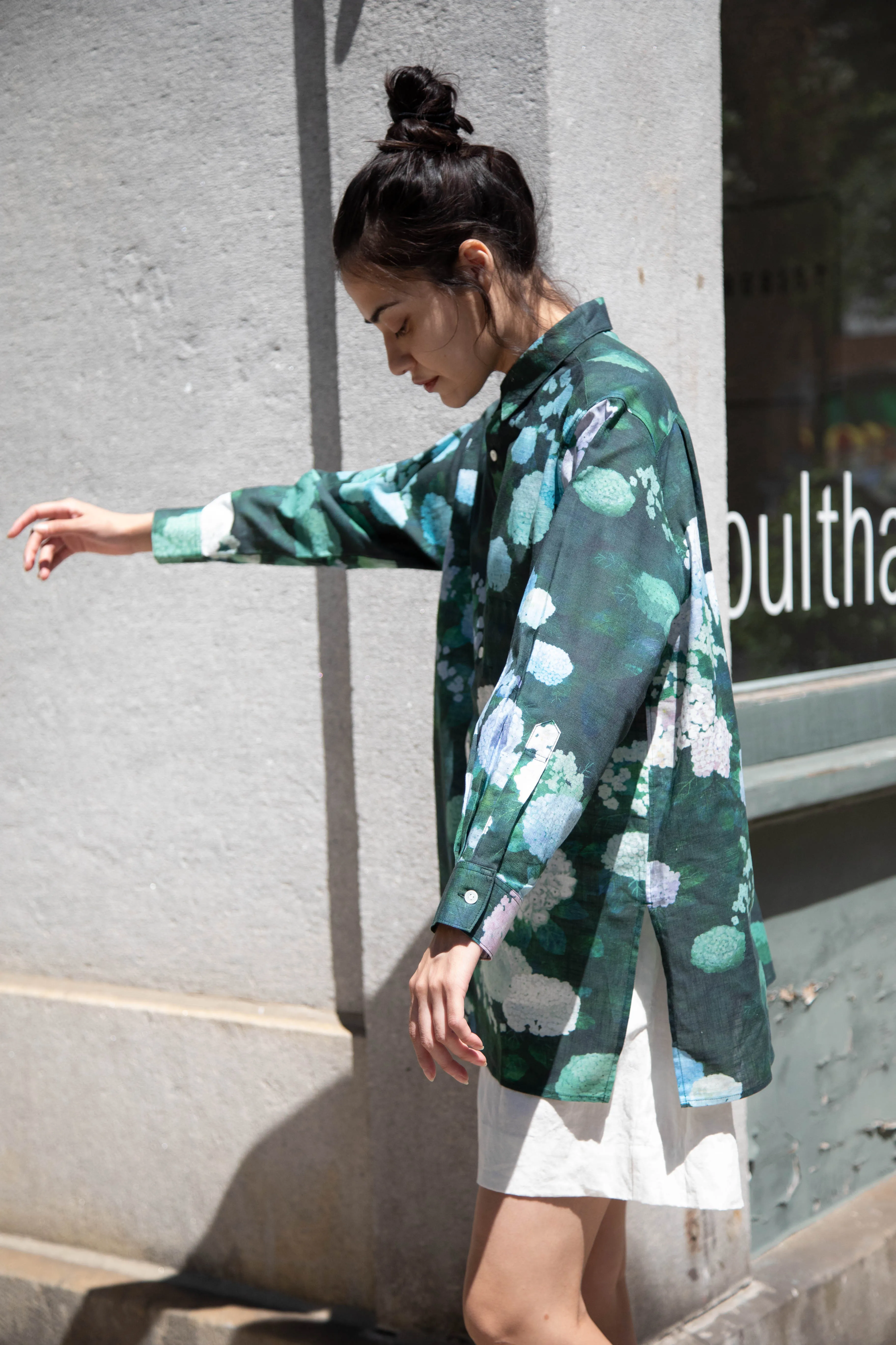 Aseedonclöud | Button Up Blouse in Ajisai