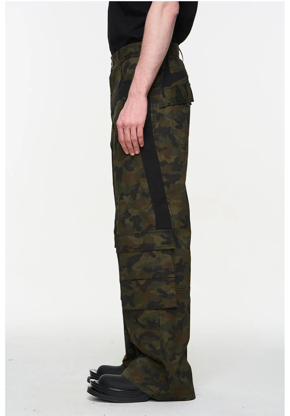 Contrast color casual pants
