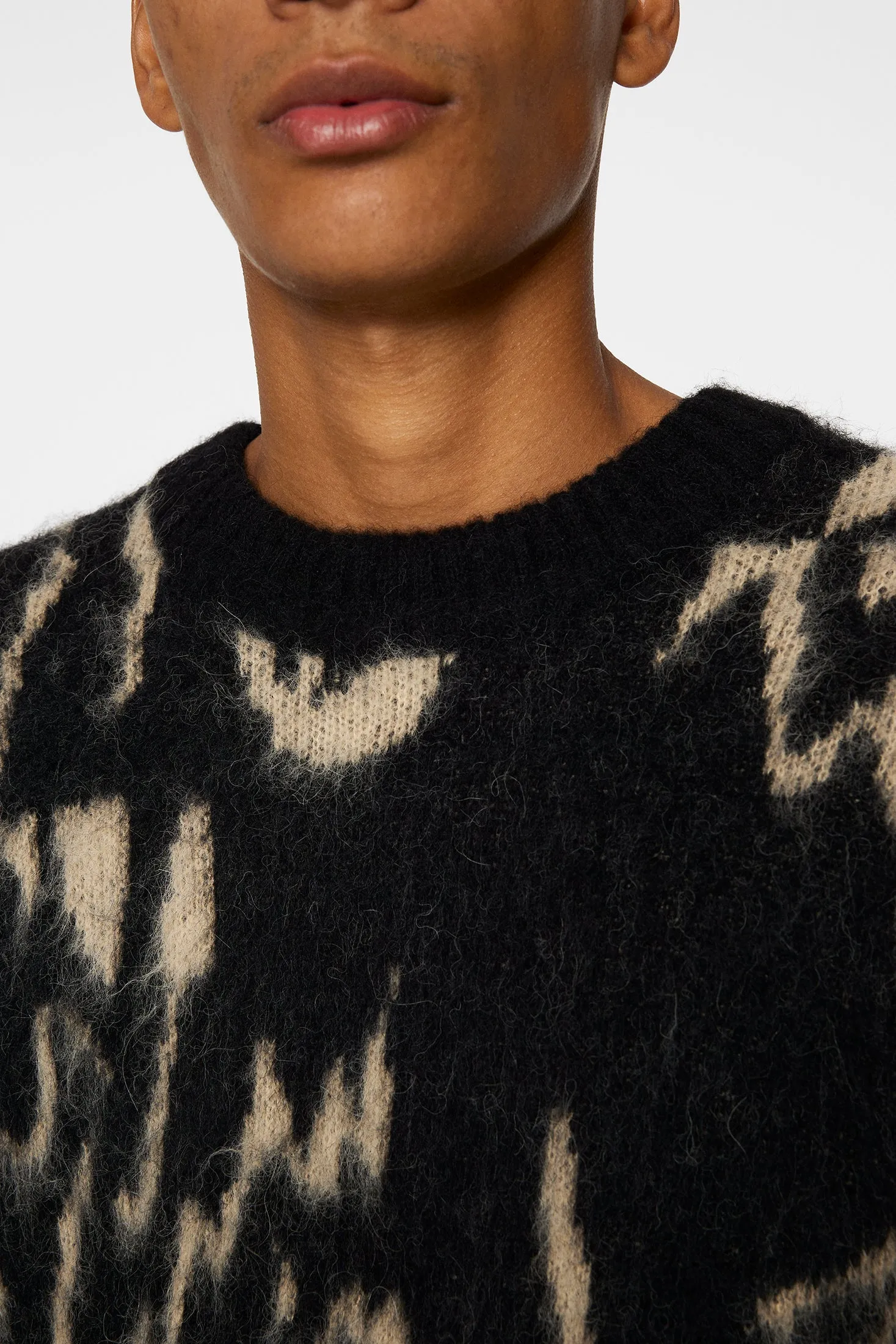 Falkor Jacquard Knit Sweater / Black