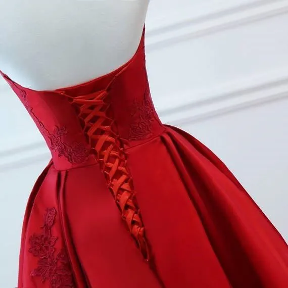 Red Puffy Prom Dress Lace Sweet 16th Ball Gown for Prom