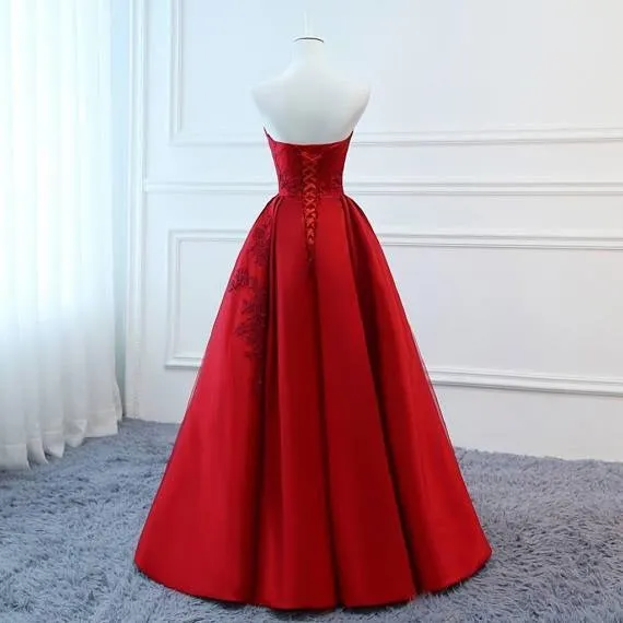 Red Puffy Prom Dress Lace Sweet 16th Ball Gown for Prom